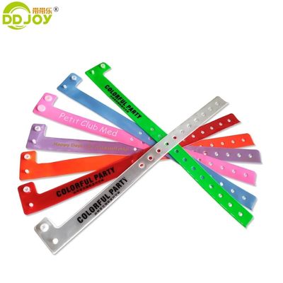 사용자 지정 로고 반사성 네온 녹색 L 모양 파티 손목밴드 반사성 PVC 및 PVC