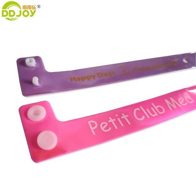 사용자 지정 로고 반사성 네온 녹색 L 모양 파티 손목밴드 반사성 PVC 및 PVC