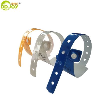 다른 스타일 콘서트 티켓 비닐 PVC 손목밴드 호텔 고객 로고용 플라스틱 팔찌