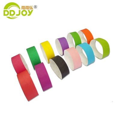 실크 프린팅 컬러 플래팅 100PCS TWR25 사용자 지정 행사 및 축제용 종이 팔찌