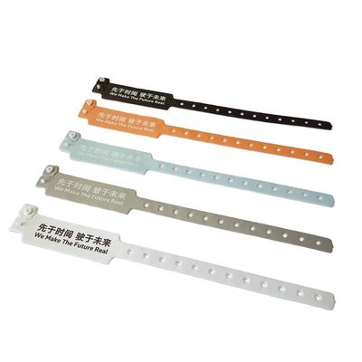 프로모션 활동 이벤트 파티용 맞춤형 PVC 비닐 손목밴드 모노크롬 인쇄