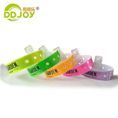UPS DHL EMS Fedex TNT를 통해 안전한 운송을 위해 250*25mm/250*16mm 비닐 플라스틱 손목밴드