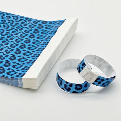 이벤트 파티 공급품 사용자 지정 로고 인쇄 된 NFC 기능과 함께 Tyvek RFID 손목밴드