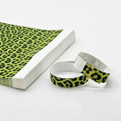 이벤트 파티 공급품 사용자 지정 로고 인쇄 된 NFC 기능과 함께 Tyvek RFID 손목밴드