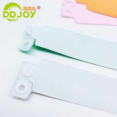 플라스틱 잠금 인레이 기술 DDJOY 이벤트 축제용 파란색 PVC 팔찌 / 손목밴드
