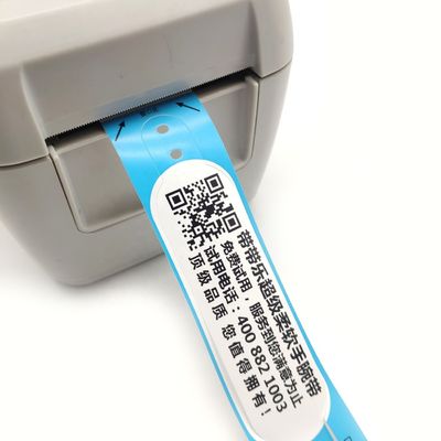 커스터마이징 할 수 있는 접착성 닫기 열 식별 손목밴드 257 * 32mm 성인 개인화를 위해