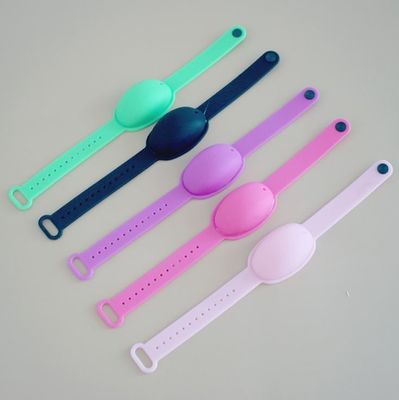 어린이용 실리콘 휴대용 액체 손 세제 손목밴드 디스펜서 GW 0.25KG/PCS