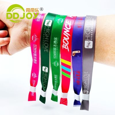 embroidered textile cloth wristbands Ideal for Events 축제 공원 파티 및 클럽